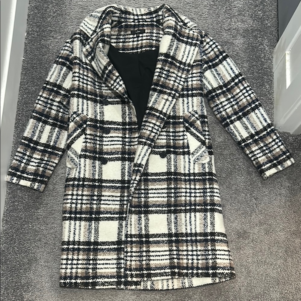 Plaid Women's Coat - Black and White